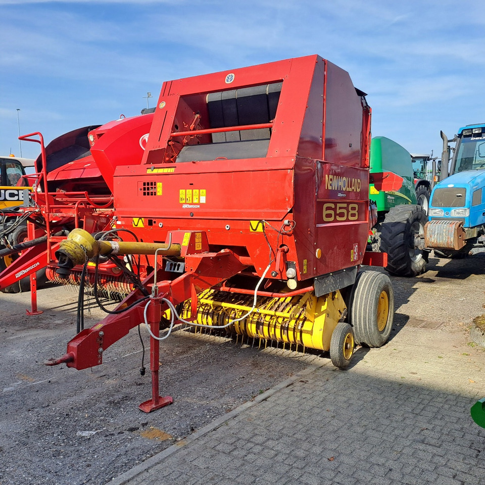 ROTOPRESSA NEW HOLLAND 658 - Ronde balenpers: afbeelding 1 ROTOPRESSA NEW HOLLAND 658 - Ronde balenpers: afbeelding 1