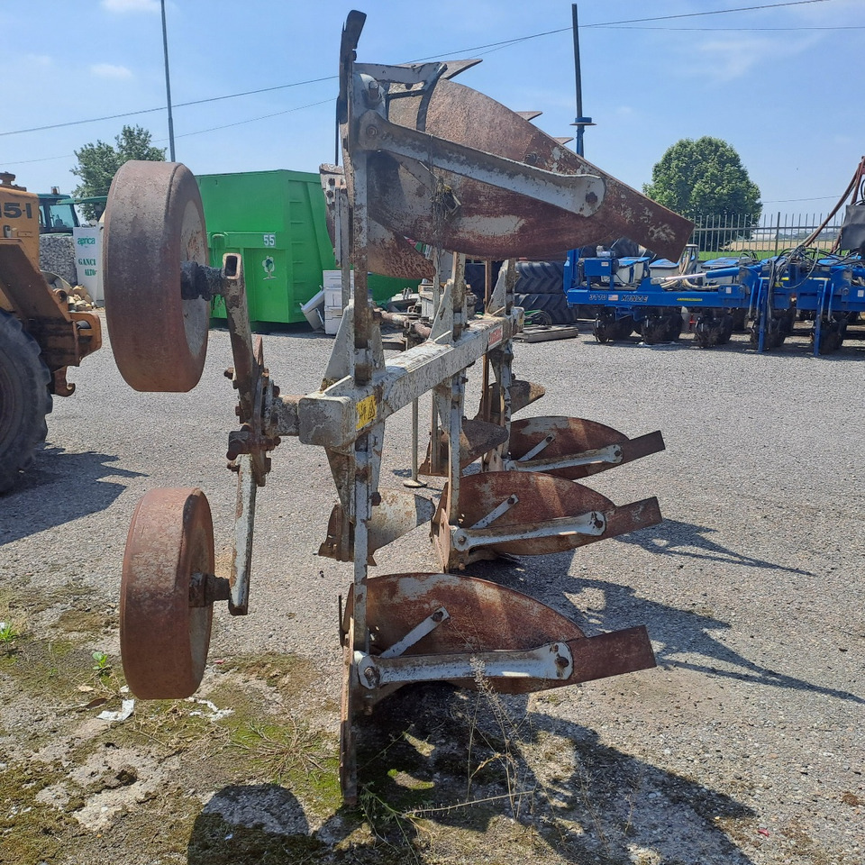 TRIVOMERE EMMEGIEMME - Ploeg: afbeelding 3 TRIVOMERE EMMEGIEMME - Ploeg: afbeelding 3