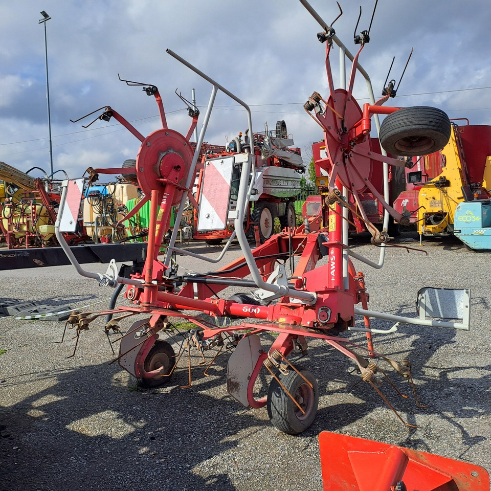 VOLTAFIENO LELY STABILO 600 - Hooischudder: afbeelding 3 VOLTAFIENO LELY STABILO 600 - Hooischudder: afbeelding 3