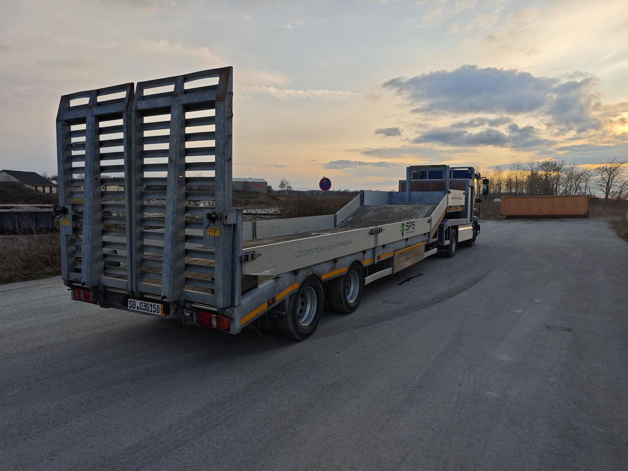 IVECO Eurocargo 90E18 & Veldhuizen P 38-2 - Trekker: afbeelding 4 IVECO Eurocargo 90E18 & Veldhuizen P 38-2 - Trekker: afbeelding 4