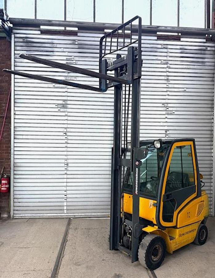 Gabelstapler JUNGHEINRICH, mit Gasantrieb - LPG heftruck: afbeelding 2 Gabelstapler JUNGHEINRICH, mit Gasantrieb - LPG heftruck: afbeelding 2