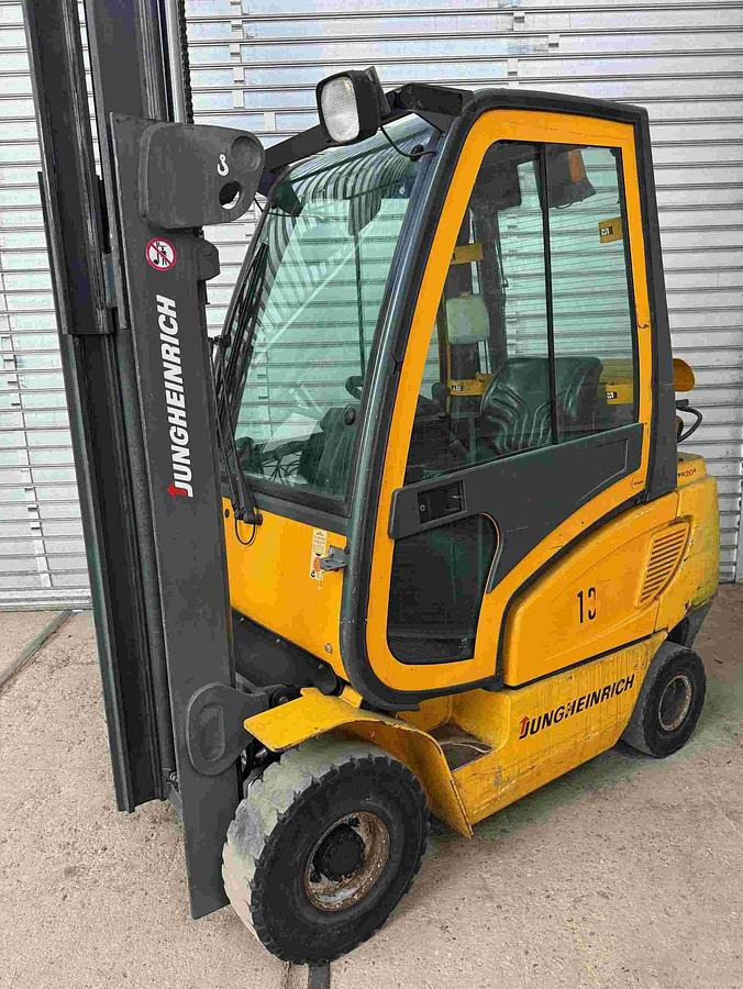 Gabelstapler JUNGHEINRICH, mit Gasantrieb - LPG heftruck: afbeelding 3 Gabelstapler JUNGHEINRICH, mit Gasantrieb - LPG heftruck: afbeelding 3