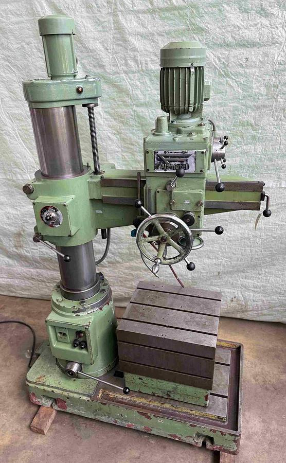 Radialbohrmaschine ALZMETALL - Kolomboormachine: afbeelding 1 Radialbohrmaschine ALZMETALL - Kolomboormachine: afbeelding 1