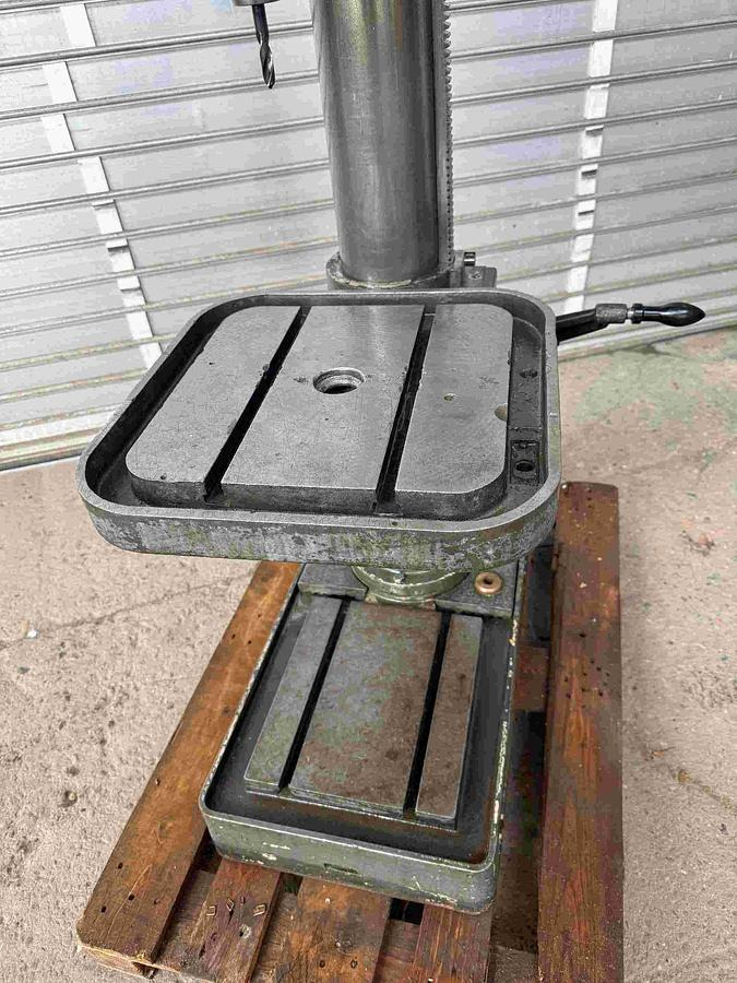 Säulenbohrmaschine ALZMETALL - Kolomboormachine: afbeelding 2 Säulenbohrmaschine ALZMETALL - Kolomboormachine: afbeelding 2