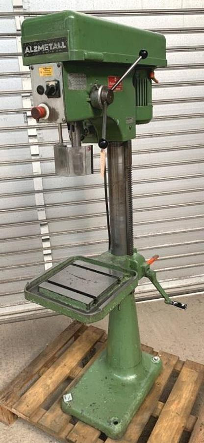 Säulenbohrmaschine ALZMETALL - Metaalbewerkingsmachine: afbeelding 1 Säulenbohrmaschine ALZMETALL - Metaalbewerkingsmachine: afbeelding 1