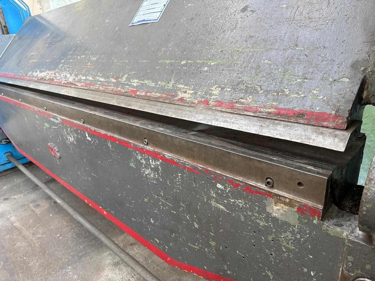 Schwenkbiegemaschine RAS - Metaalbewerkingsmachine: afbeelding 3 Schwenkbiegemaschine RAS - Metaalbewerkingsmachine: afbeelding 3
