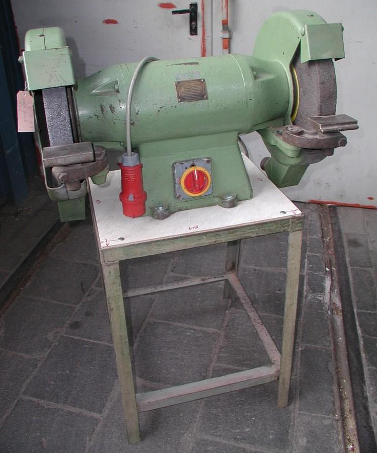 Werkstattschleifbock AEG - Metaalbewerkingsmachine: afbeelding 1 Werkstattschleifbock AEG - Metaalbewerkingsmachine: afbeelding 1