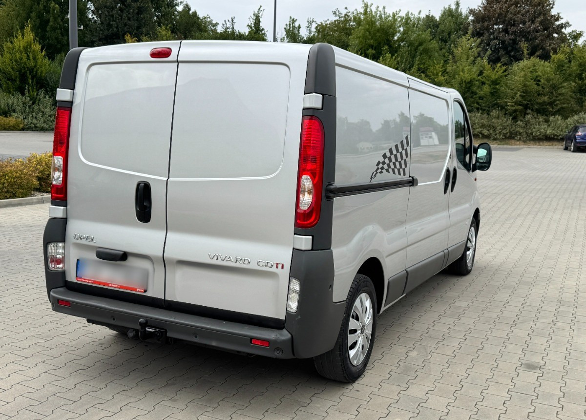 Opel Vivaro 2.0 DCI 115KM 2013 Rok SERWISOWANY Bezwypadkowy Super Stan - Gesloten bestelwagen: afbeelding 3 Opel Vivaro 2.0 DCI 115KM 2013 Rok SERWISOWANY Bezwypadkowy Super Stan - Gesloten bestelwagen: afbeelding 3