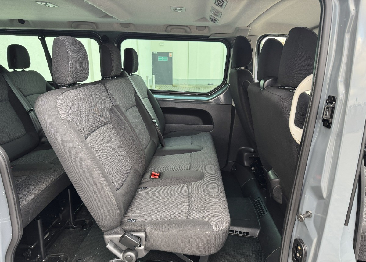 Minibus, Personenvervoer Renault Trafic Long 9 osobowy 2.0 DCI 150 KM Rok 2023 Przewóz osób niepełnosprawnych: afbeelding 29 Minibus, Personenvervoer Renault Trafic Long 9 osobowy 2.0 DCI 150 KM Rok 2023 Przewóz osób niepełnosprawnych: afbeelding 29