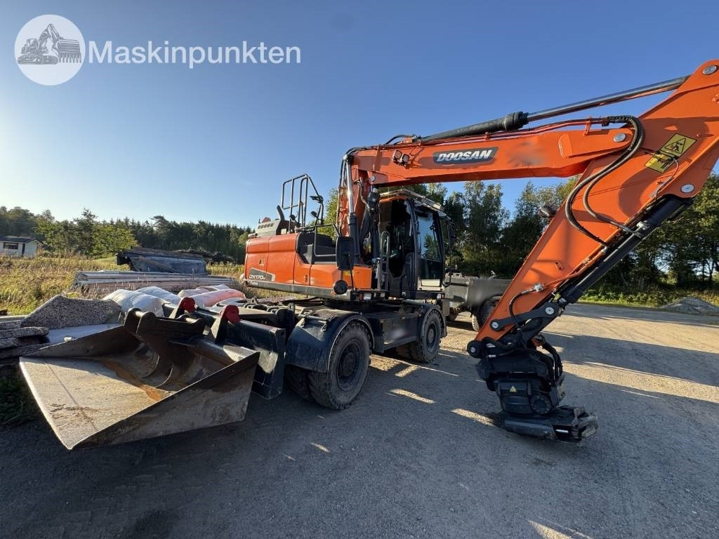 Doosan DX 170 W-5 + Tippvagn + Redskap - Mobiele graafmachine: afbeelding 1 Doosan DX 170 W-5 + Tippvagn + Redskap - Mobiele graafmachine: afbeelding 1