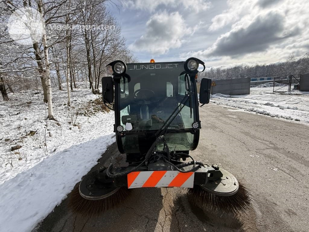 Jungojet 3500 - Veegwagen: afbeelding 3 Jungojet 3500 - Veegwagen: afbeelding 3