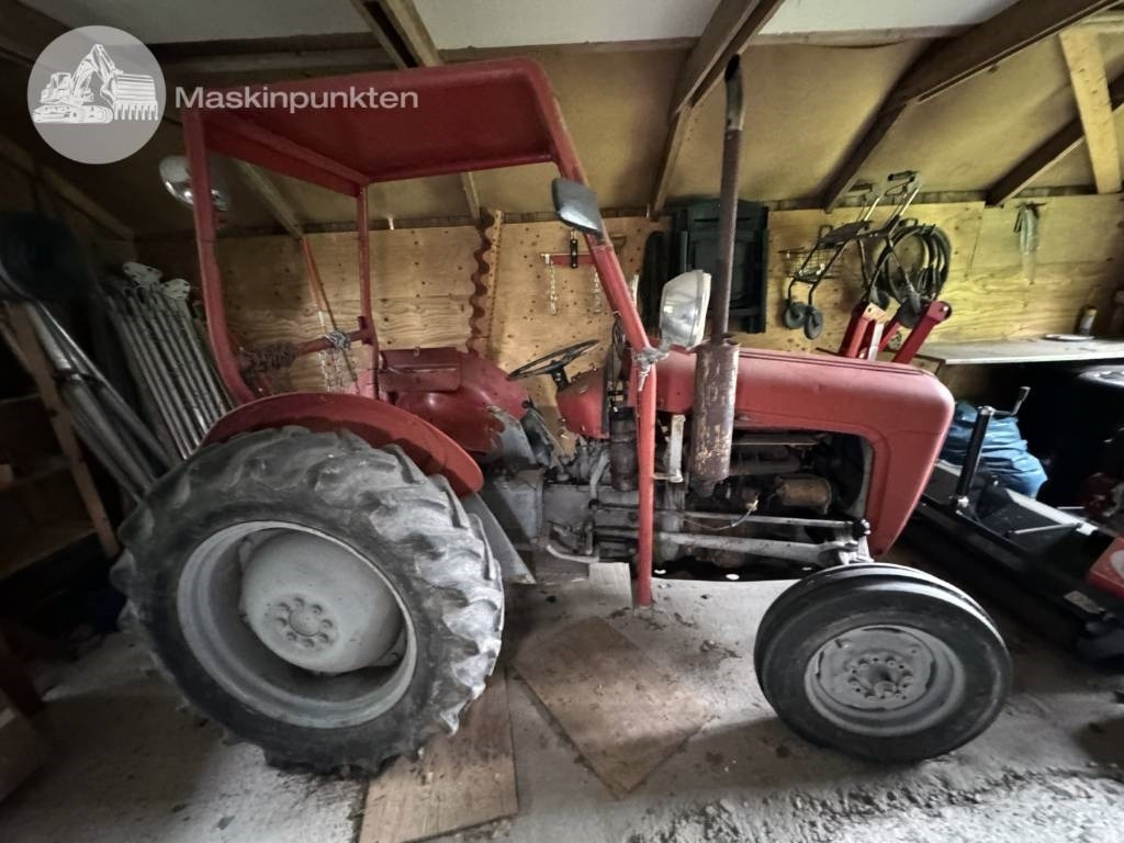 Massey Ferguson 35 - Tractor: afbeelding 2 Massey Ferguson 35 - Tractor: afbeelding 2