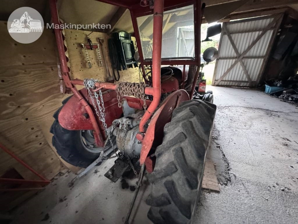 Massey Ferguson 35 - Tractor: afbeelding 3 Massey Ferguson 35 - Tractor: afbeelding 3
