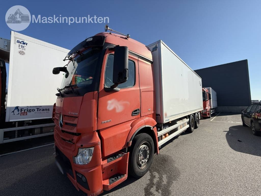 Mercedes-Benz Actros 2551 - Koelwagen vrachtwagen: afbeelding 1 Mercedes-Benz Actros 2551 - Koelwagen vrachtwagen: afbeelding 1