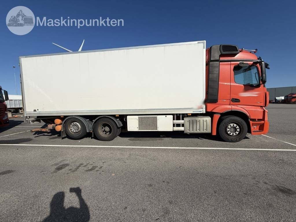 Mercedes-Benz Actros 2551 - Koelwagen vrachtwagen: afbeelding 4 Mercedes-Benz Actros 2551 - Koelwagen vrachtwagen: afbeelding 4
