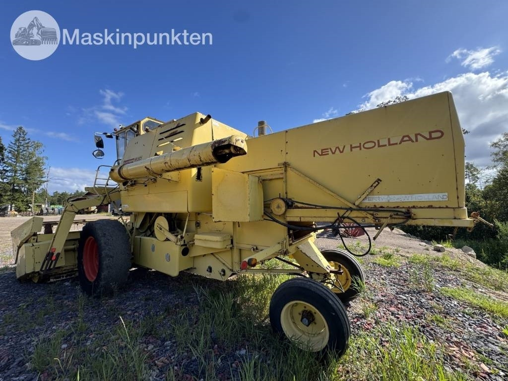 New Holland 1530 - Maaidorser: afbeelding 2 New Holland 1530 - Maaidorser: afbeelding 2