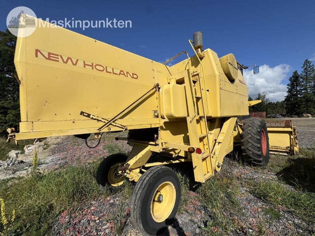 New Holland 1530 - Maaidorser: afbeelding 4 New Holland 1530 - Maaidorser: afbeelding 4