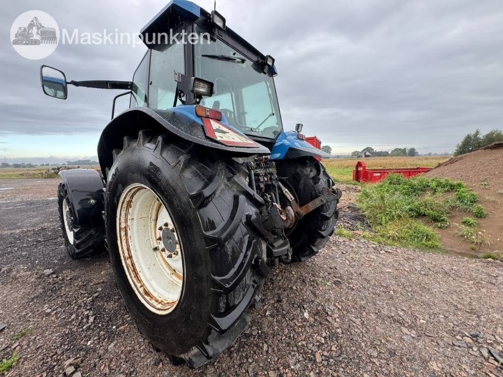 New Holland 8560 - Tractor: afbeelding 2 New Holland 8560 - Tractor: afbeelding 2