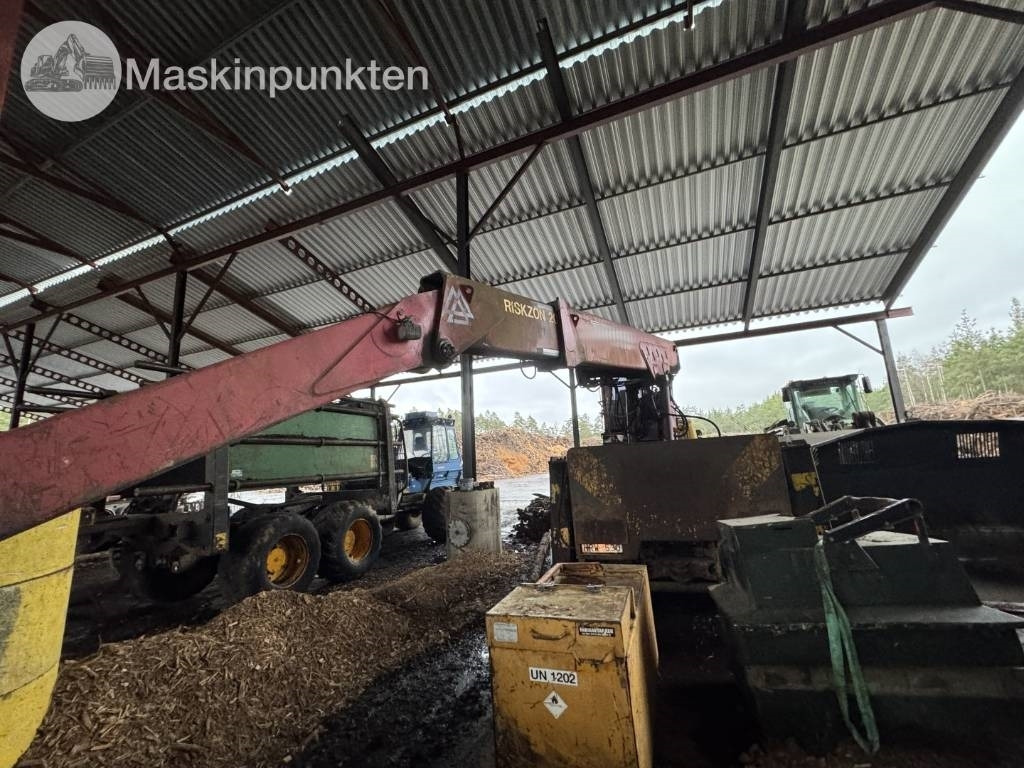 Scania P 124 G med Timberman - Houttransport: afbeelding 5 Scania P 124 G med Timberman - Houttransport: afbeelding 5