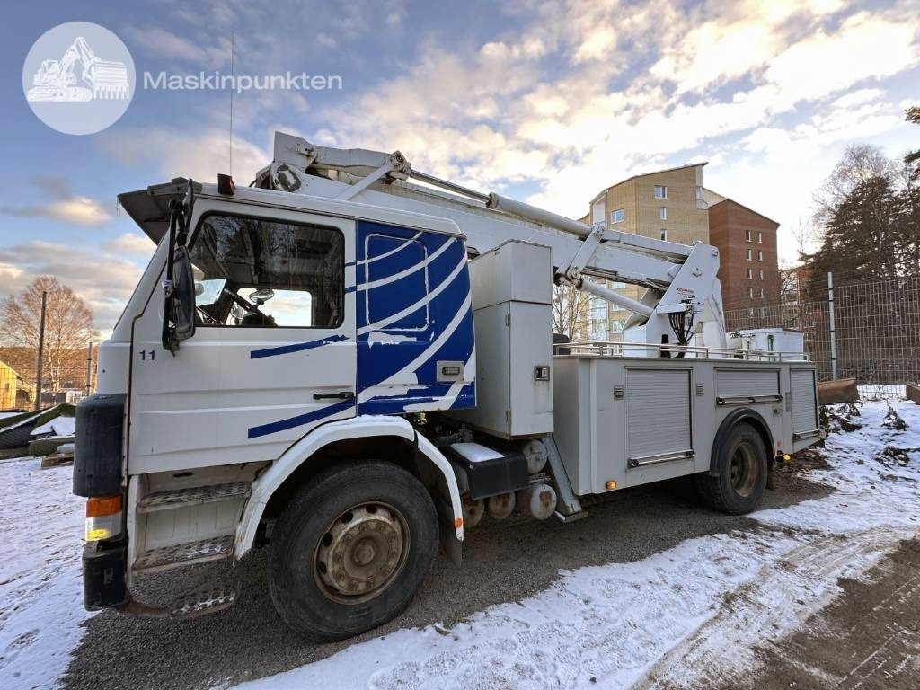 Scania P 92 M - Vrachtwagen hoogwerker: afbeelding 1 Scania P 92 M - Vrachtwagen hoogwerker: afbeelding 1