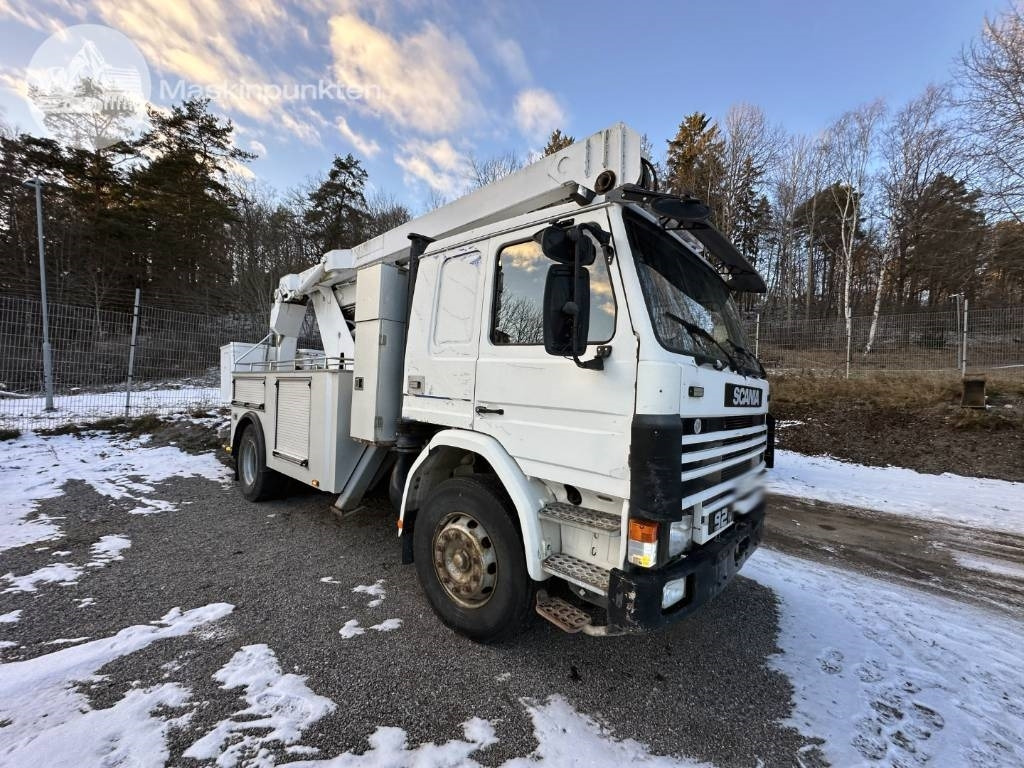 Scania P 92 M - Vrachtwagen hoogwerker: afbeelding 4 Scania P 92 M - Vrachtwagen hoogwerker: afbeelding 4