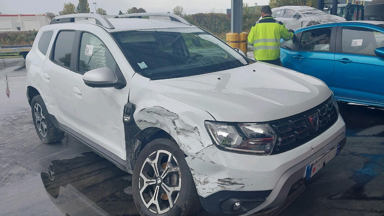 DACIA DUSTER II 1.5 BLUEDCI 115 - Personenwagen: afbeelding 2 DACIA DUSTER II 1.5 BLUEDCI 115 - Personenwagen: afbeelding 2