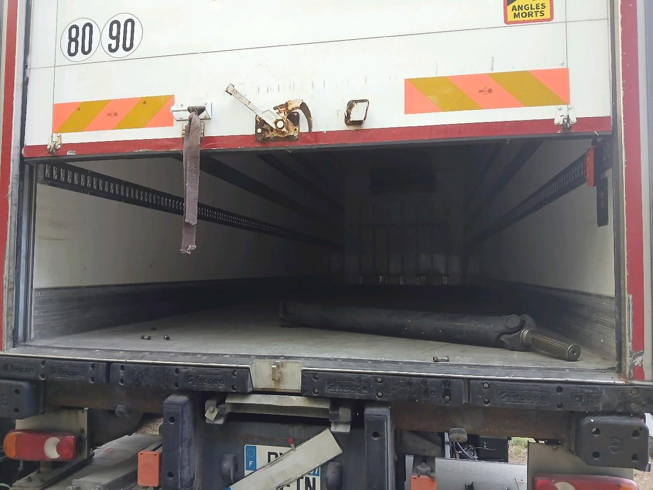 IVECO PORTEUR FRIGO 190E32 - Koelwagen vrachtwagen: afbeelding 2 IVECO PORTEUR FRIGO 190E32 - Koelwagen vrachtwagen: afbeelding 2