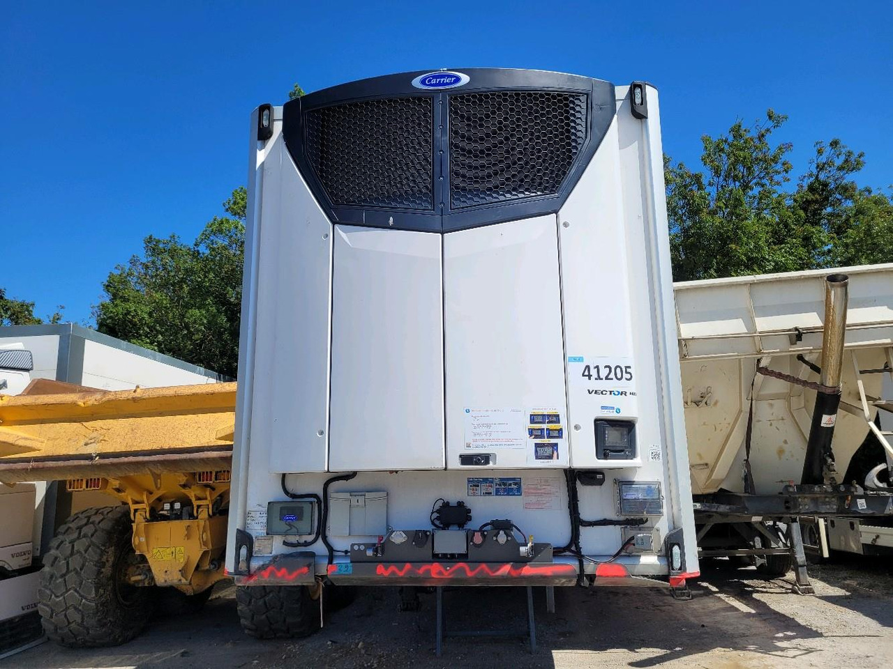 LAMBERET SEMI FRIGO - Koelwagen oplegger: afbeelding 2 LAMBERET SEMI FRIGO - Koelwagen oplegger: afbeelding 2