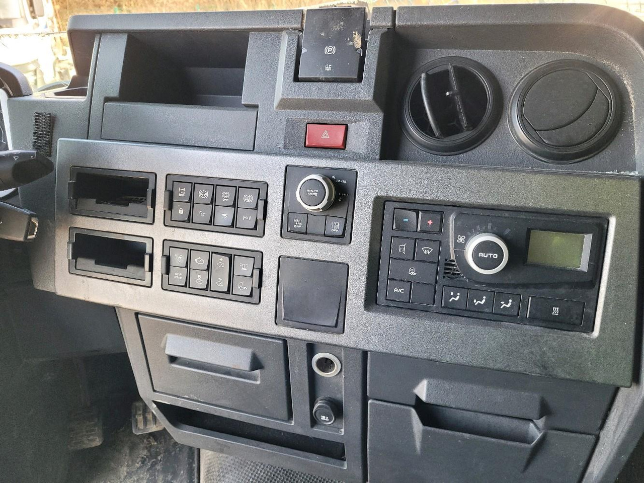 Trekker RENAULT T 480: afbeelding 13