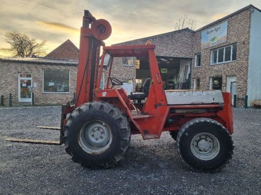 Manitou Manitou 4RM30N - Diesel heftruck: afbeelding 2 Manitou Manitou 4RM30N - Diesel heftruck: afbeelding 2