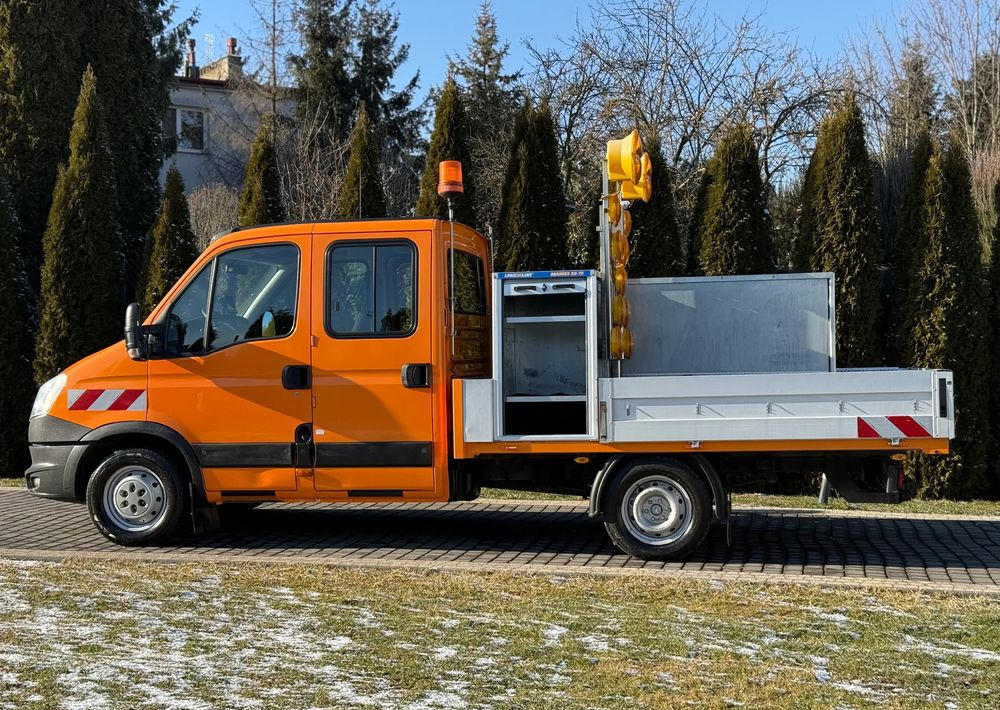 Iveco DAILY 35S13 - Huifzeil bedrijfswagen: afbeelding 4 Iveco DAILY 35S13 - Huifzeil bedrijfswagen: afbeelding 4