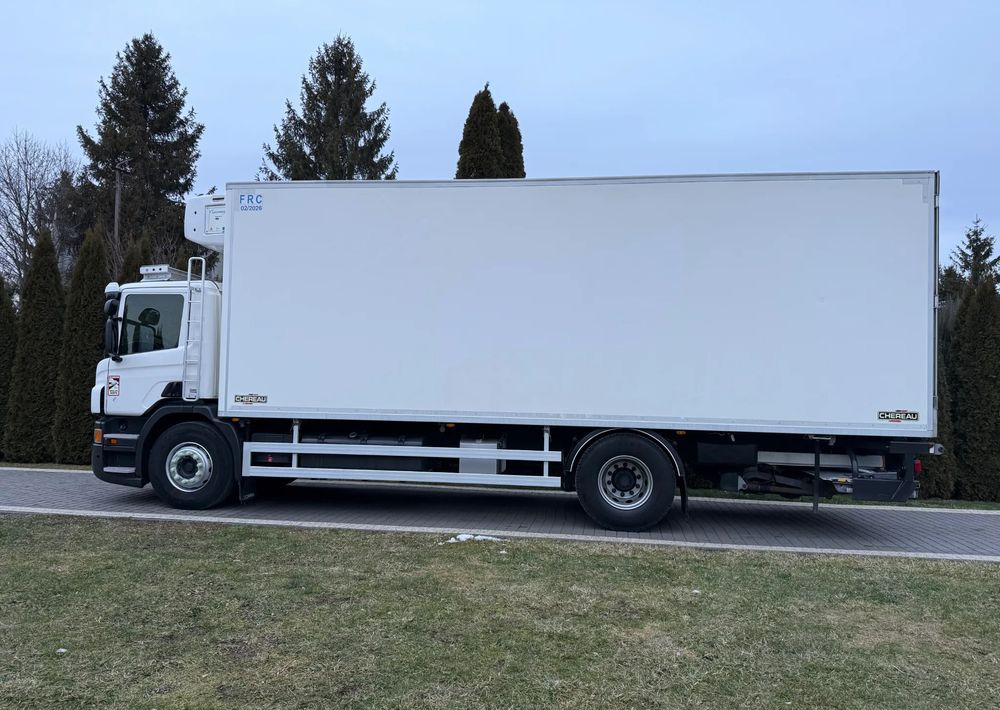 Scania P 280 CHEREAU CARRIER HAKÓWKA - Koelwagen vrachtwagen: afbeelding 4 Scania P 280 CHEREAU CARRIER HAKÓWKA - Koelwagen vrachtwagen: afbeelding 4