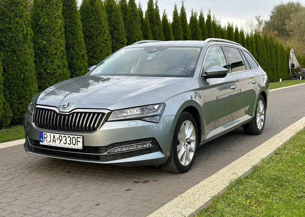 Skoda Superb 2.0 TDI SCR Style DSG - Stationwagen: afbeelding 1 Skoda Superb 2.0 TDI SCR Style DSG - Stationwagen: afbeelding 1