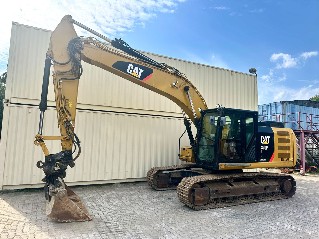 CAT 320FL / 2017 BJ / 9.933 H / Deutsche Maschine - Rupsgraafmachine: afbeelding 1 CAT 320FL / 2017 BJ / 9.933 H / Deutsche Maschine - Rupsgraafmachine: afbeelding 1