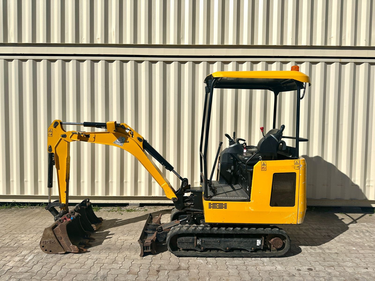 JCB 16C-1 /2020 BJ/943 BH/verbr. Laufwerk/3xLöffel - Minigraafmachine: afbeelding 2 JCB 16C-1 /2020 BJ/943 BH/verbr. Laufwerk/3xLöffel - Minigraafmachine: afbeelding 2