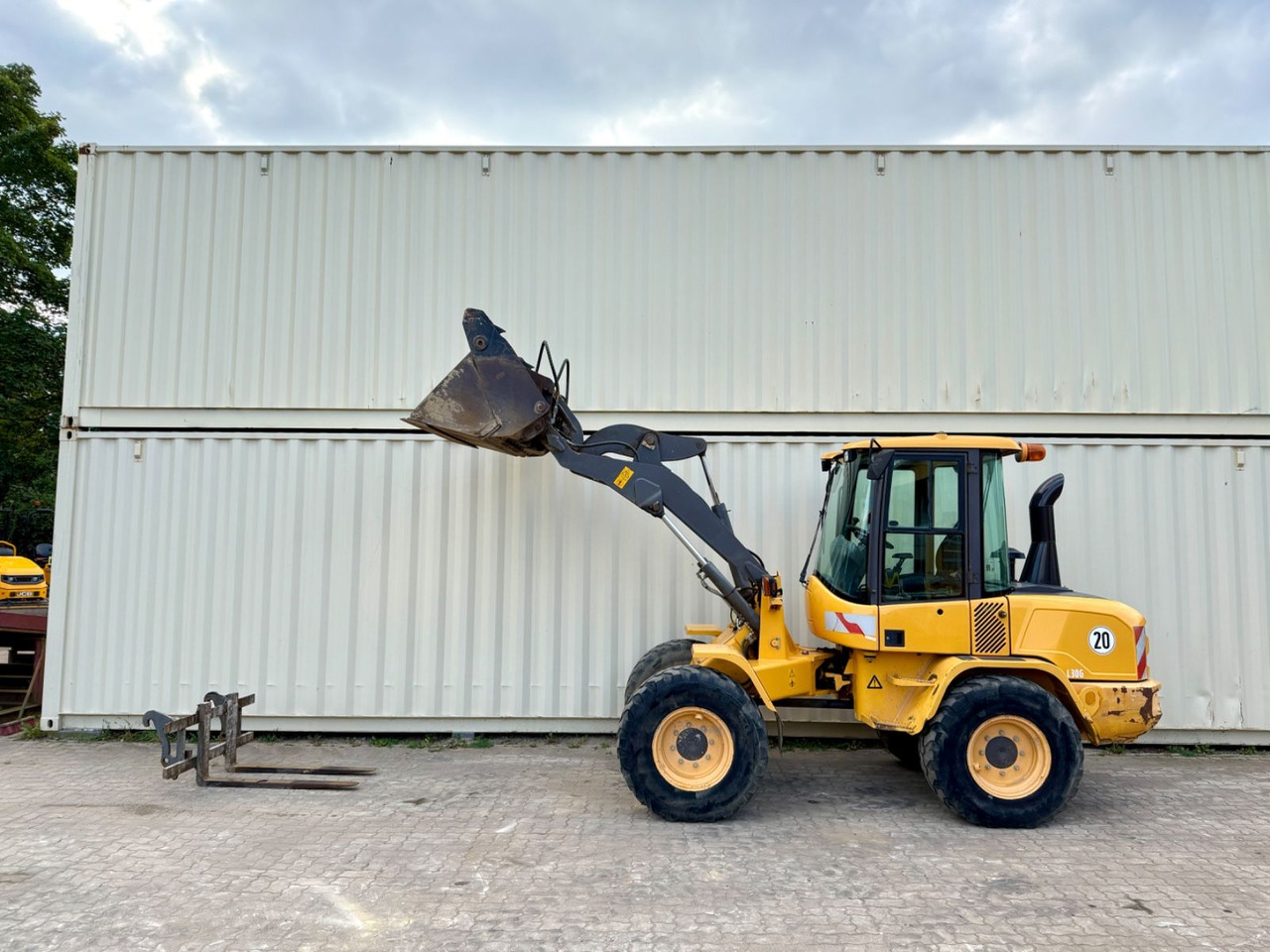 Volvo L30G / 2014 BJ / Klappschaufel + Gabel - Wiellader: afbeelding 3 Volvo L30G / 2014 BJ / Klappschaufel + Gabel - Wiellader: afbeelding 3