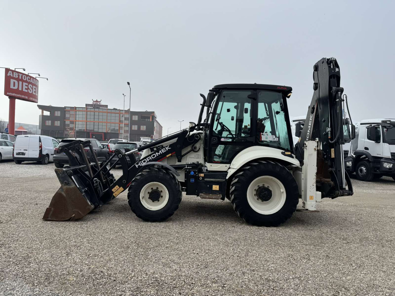 HIDROMEK HMK102B - Graaflaadmachine: afbeelding 4 HIDROMEK HMK102B - Graaflaadmachine: afbeelding 4