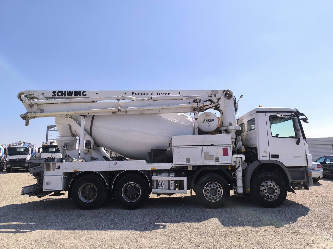 Betonpomp MERCEDES-BENZ ACTROS 3241 SCHWING FBP24: afbeelding 8