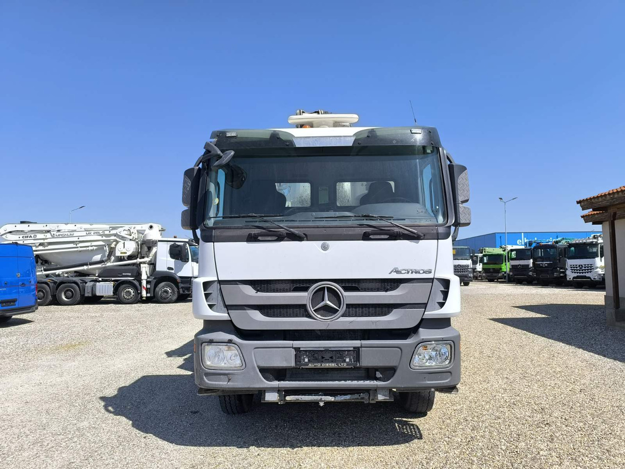 MERCEDES-BENZ ACTROS 3241 SCHWING FBP24 - Betonpomp: afbeelding 2 MERCEDES-BENZ ACTROS 3241 SCHWING FBP24 - Betonpomp: afbeelding 2