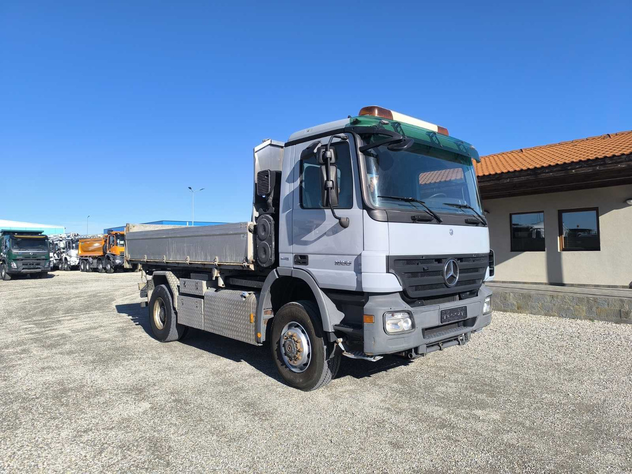 MERCEDES-BENZ Actros 1855 4X4 - Kipper vrachtwagen: afbeelding 1 MERCEDES-BENZ Actros 1855 4X4 - Kipper vrachtwagen: afbeelding 1