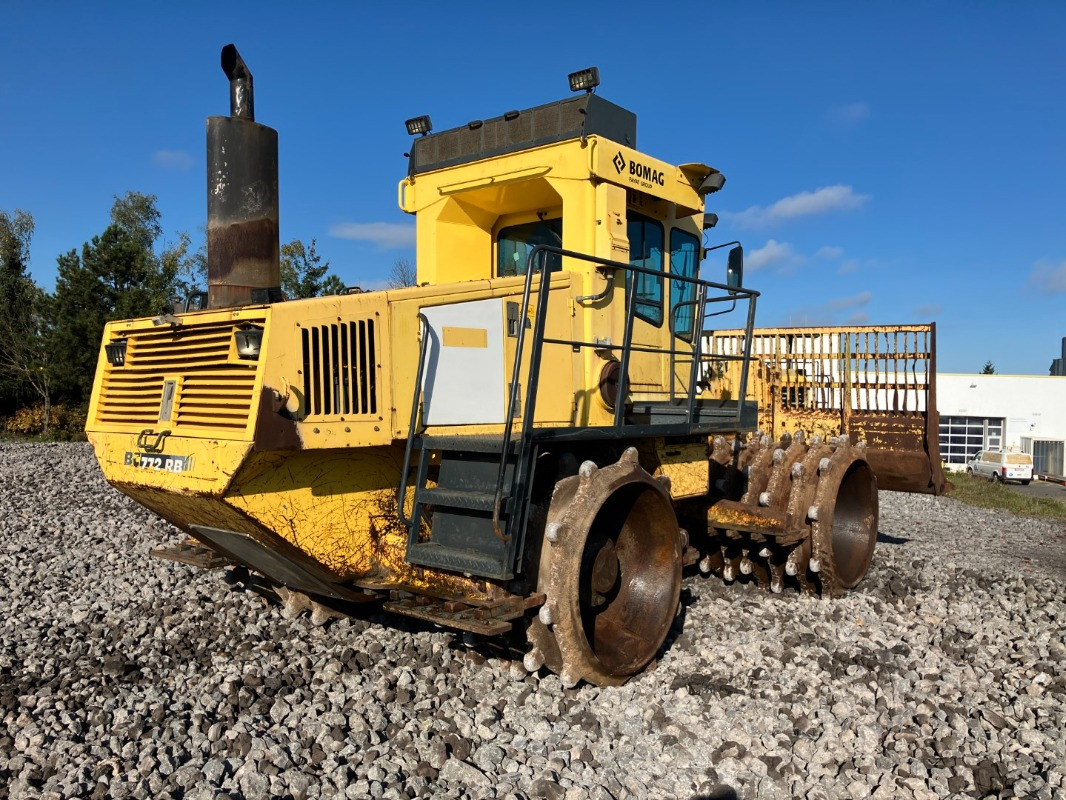 BOMAG DE BC 772 RB-2 Stage IIIa/Tier 3 - Schapenpootwals/ Grondverdichter: afbeelding 4 BOMAG DE BC 772 RB-2 Stage IIIa/Tier 3 - Schapenpootwals/ Grondverdichter: afbeelding 4