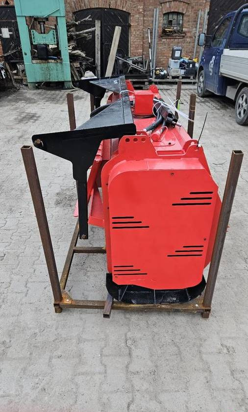 Nowy mulcher leśny GIYI bęben 181 cm 50 zębów Bobcat mini ładowarka - Bosfrees: afbeelding 3 Nowy mulcher leśny GIYI bęben 181 cm 50 zębów Bobcat mini ładowarka - Bosfrees: afbeelding 3