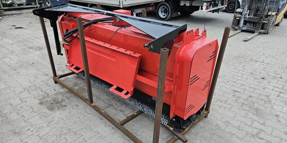 Nowy mulcher leśny GIYI bęben 181 cm 50 zębów Bobcat mini ładowarka - Bosfrees: afbeelding 4 Nowy mulcher leśny GIYI bęben 181 cm 50 zębów Bobcat mini ładowarka - Bosfrees: afbeelding 4