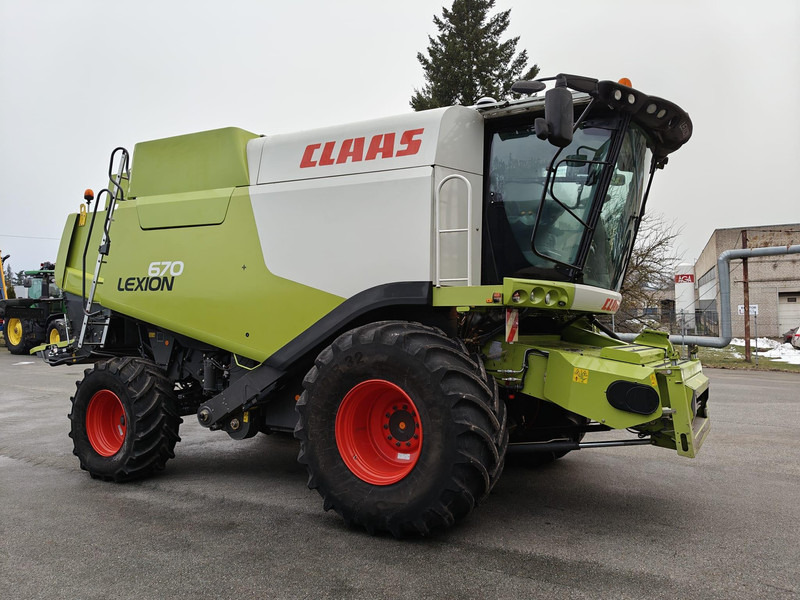 Claas Lexion 670 - Maaidorser: afbeelding 1 Claas Lexion 670 - Maaidorser: afbeelding 1