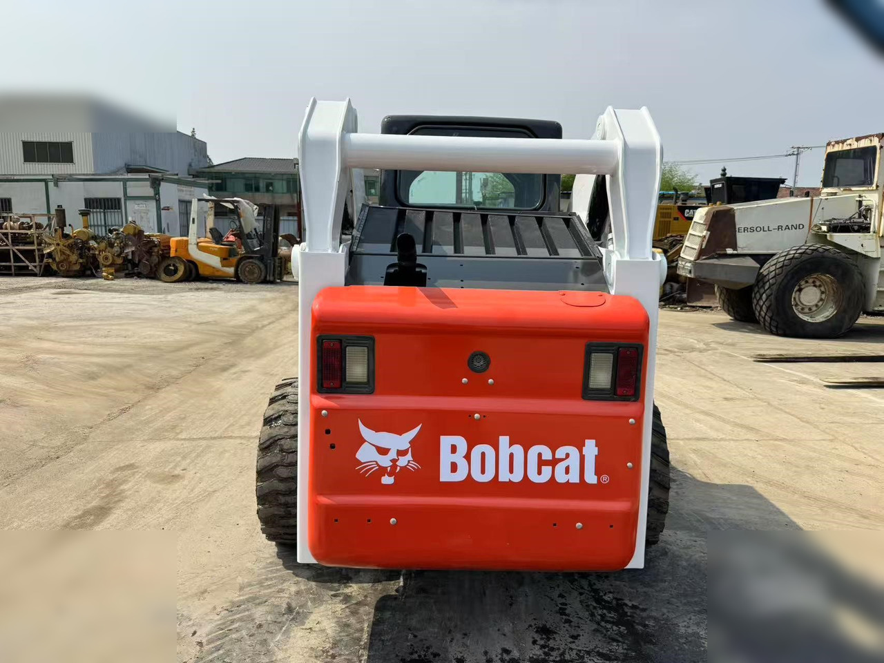 BOBCAT S300 - Schranklader: afbeelding 5 BOBCAT S300 - Schranklader: afbeelding 5