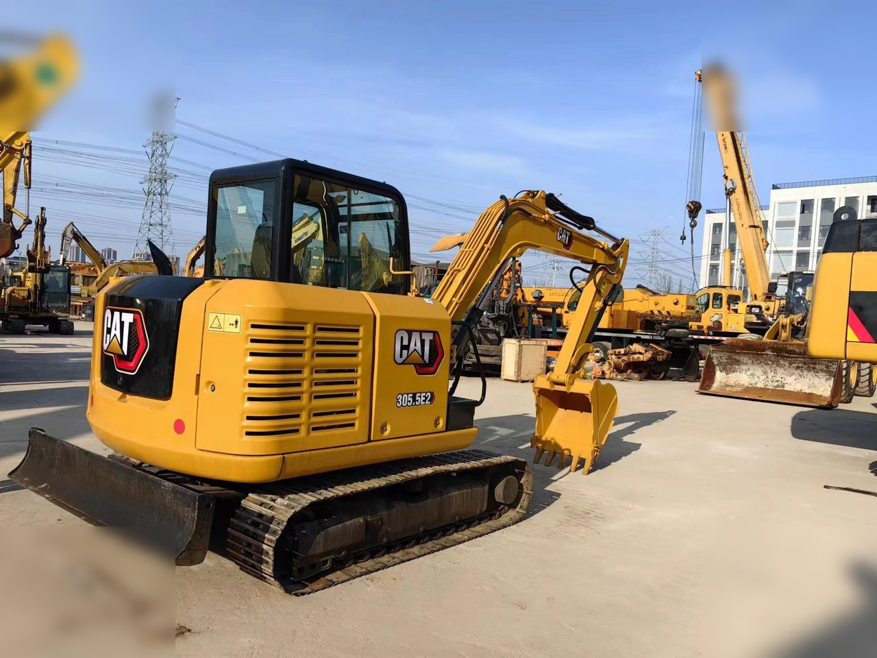 CATERPILLAR 305.5E2 - Minigraafmachine: afbeelding 3 CATERPILLAR 305.5E2 - Minigraafmachine: afbeelding 3