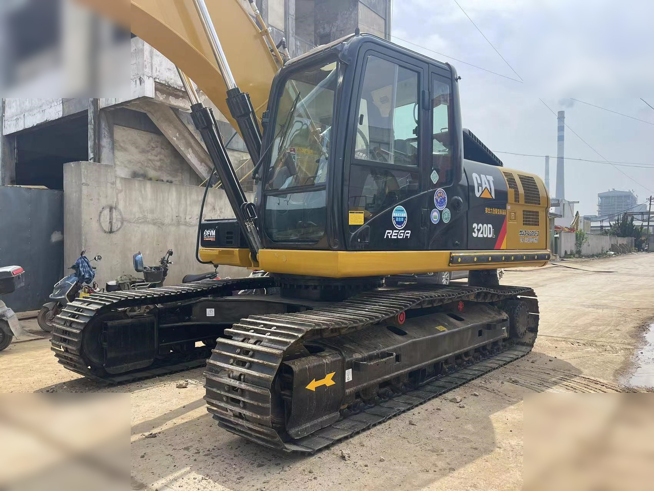 CATERPILLAR 320DL - Rupsgraafmachine: afbeelding 3 CATERPILLAR 320DL - Rupsgraafmachine: afbeelding 3