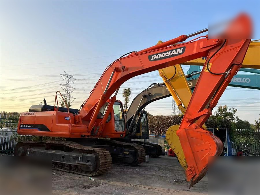 DOOSAN DH300 LC-7 - Rupsgraafmachine: afbeelding 3 DOOSAN DH300 LC-7 - Rupsgraafmachine: afbeelding 3