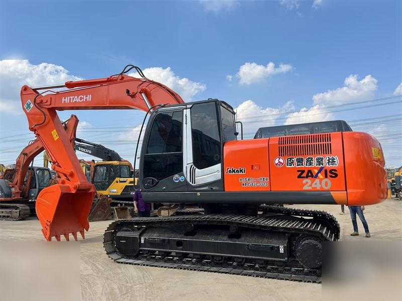 HITACHI ZX240-3 - Rupsgraafmachine: afbeelding 3 HITACHI ZX240-3 - Rupsgraafmachine: afbeelding 3