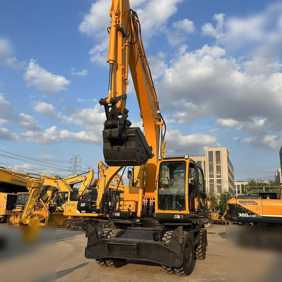 HYUNDAI ROBEX 210W-9 - Mobiele graafmachine: afbeelding 2 HYUNDAI ROBEX 210W-9 - Mobiele graafmachine: afbeelding 2